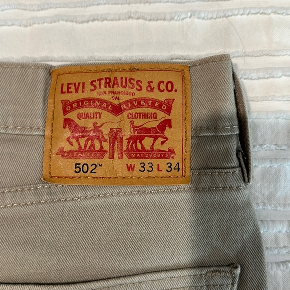 Levi's Mens 502 Tan jeans W33 L34 - Picture 2 of 3